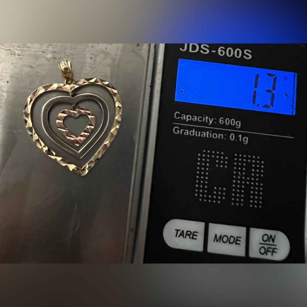 10k three color gold pendant, I accept offers, I have a lot of jewelry